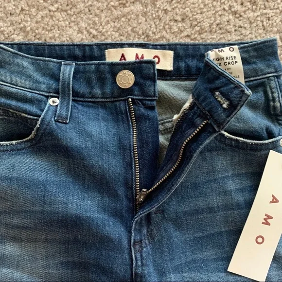 AMO High Rise Stix Crop Skinny Jeans